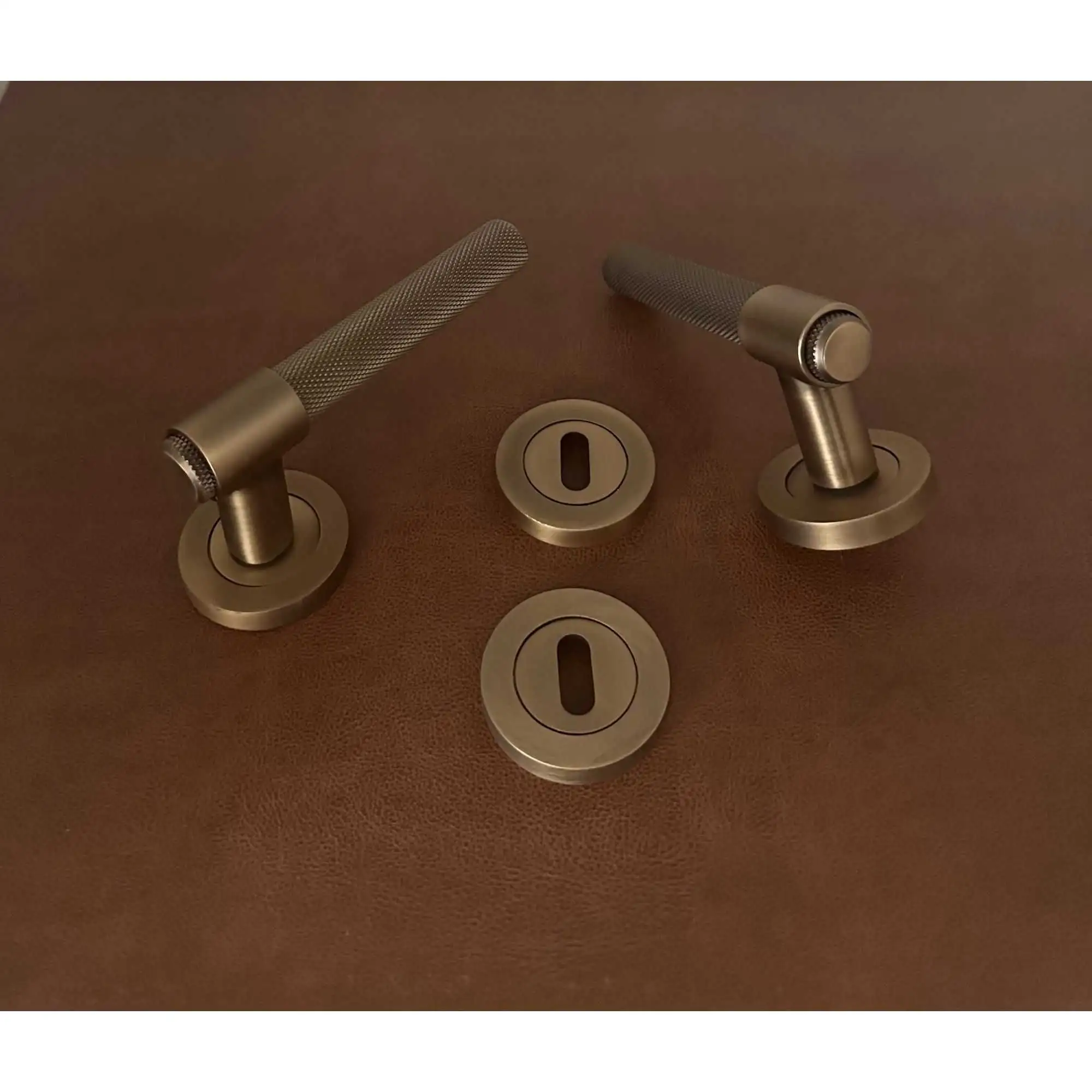 Özen Handles ZK62 Mat Antik Sarı Oda Kapı Kolu | Koldoor - koldoor.com