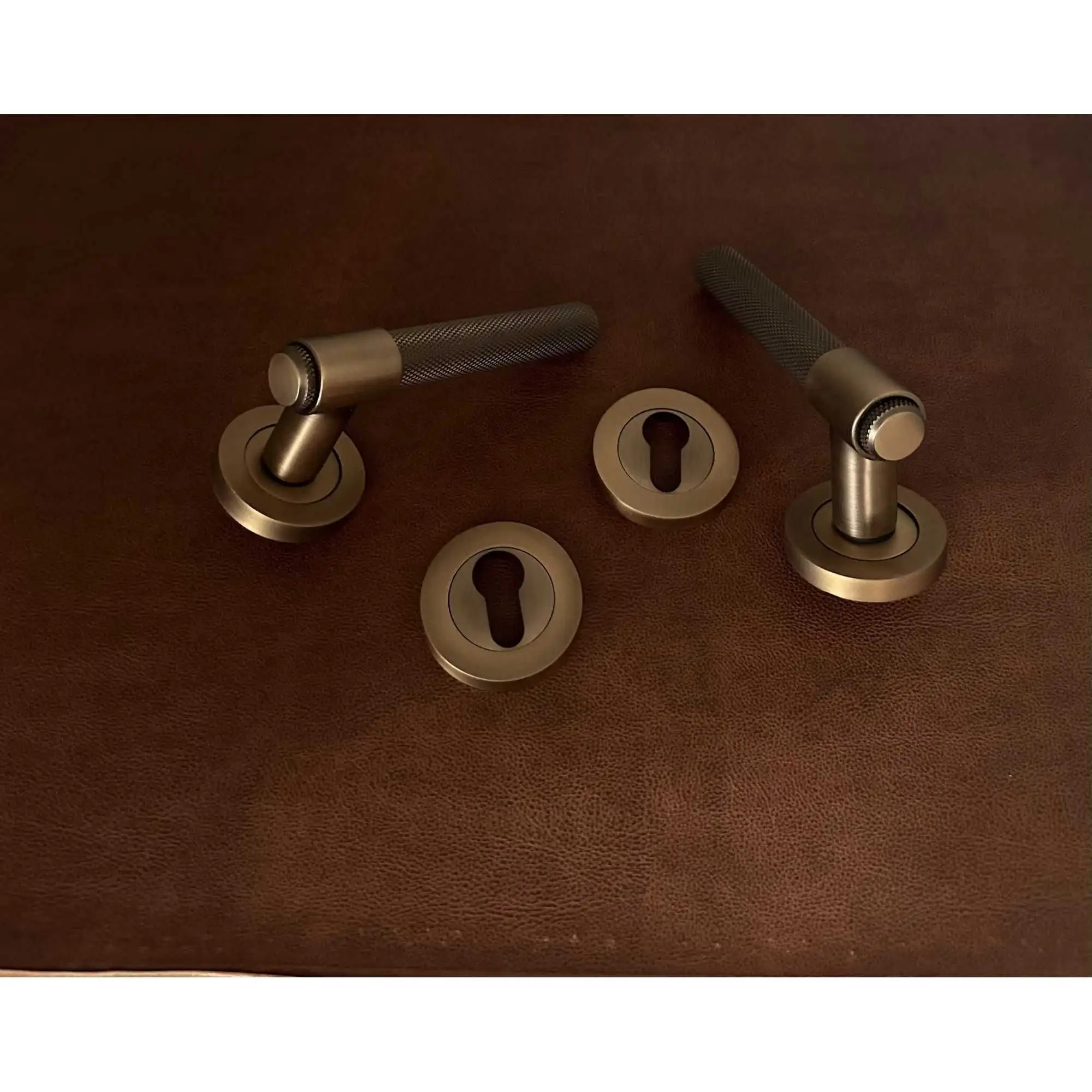 Özen Handles ZK62 Mat Antik Sarı Yale Kapı Kolu | Koldoor